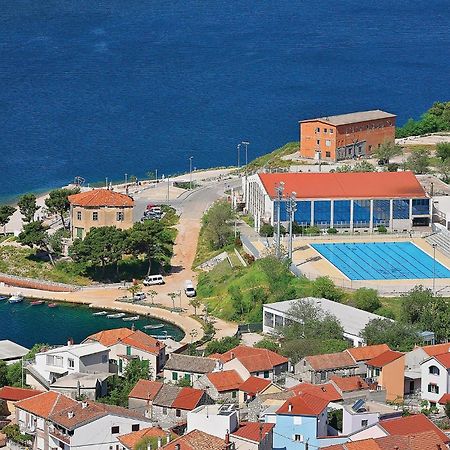 2 Bedroom Beautiful Home In Sparadici Grebastica Bagian luar foto