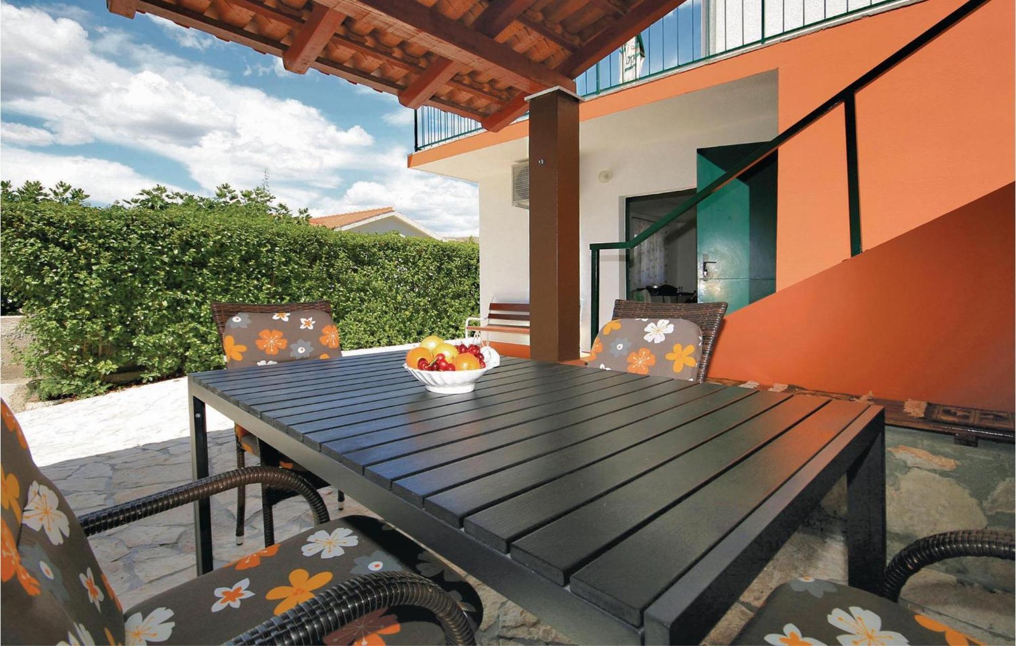 2 Bedroom Beautiful Home In Sparadici Grebastica Bagian luar foto
